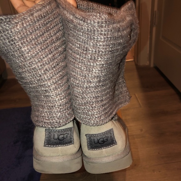 Ugg Classic Cardy Boots - Picture 1 of 5